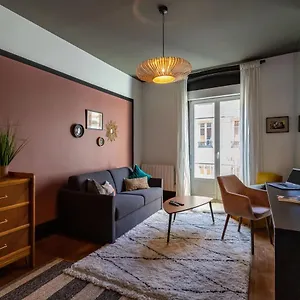 https://le-coursive-charmant-t2-a-villeurbanne.hotels-rhonealpes.com