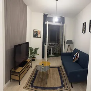  Appartement Apparemment Cosy Et Chaleureux